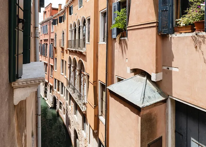 San Marco Canal View By Bricola Apartments