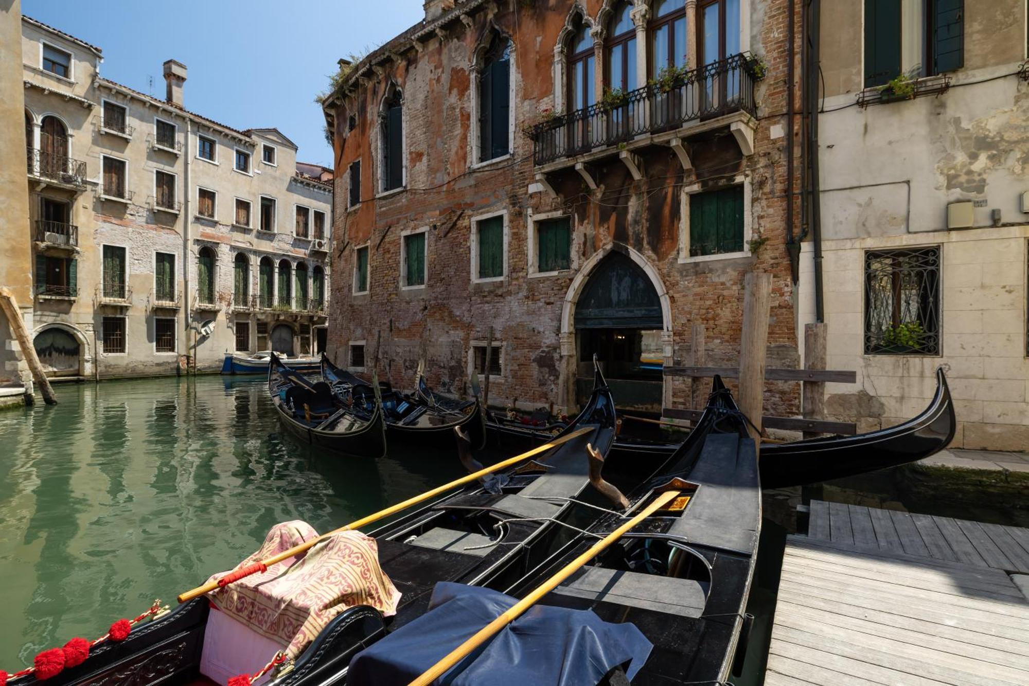 San Marco Canal View By Bricola * Venise